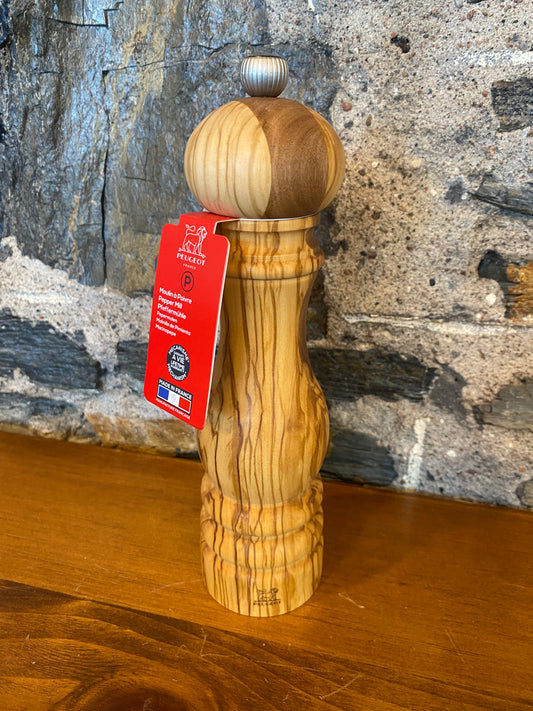 Peugeot Manual Pepper Mill in Olive Wood, 22 cm